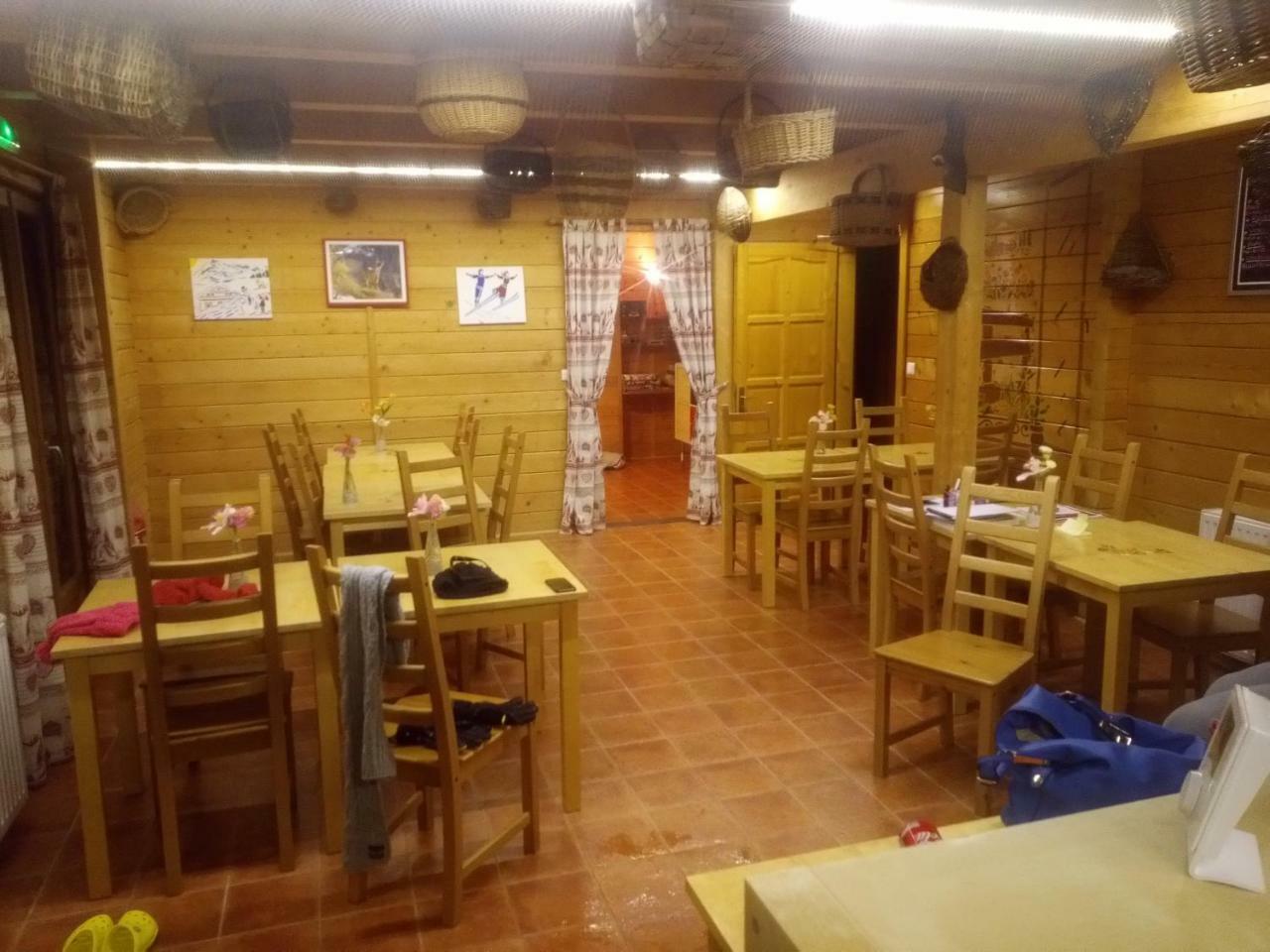 Le Chalet Des Buisses Hotel Roubion Exterior foto